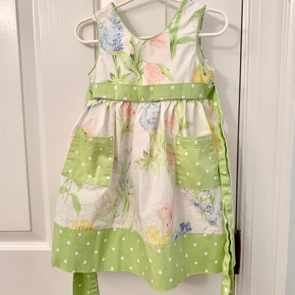 Heartstrings floral dress size 2T Host Pick! 🎉🎈